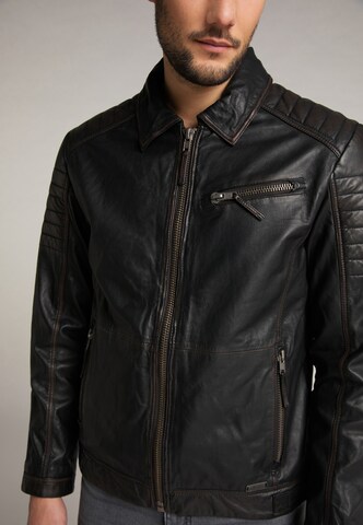 MUSTANG Between-Season Jacket in Brown