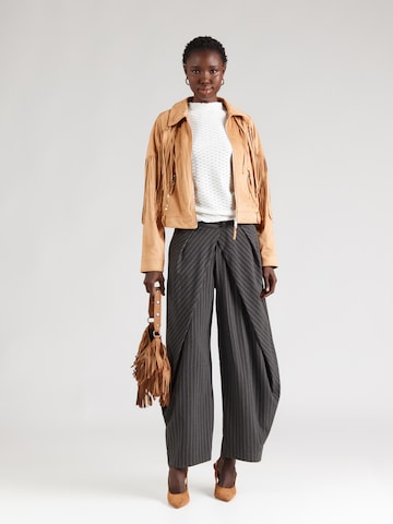 s.Oliver Särk, värv beež