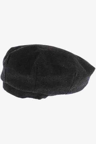UNITED COLORS OF BENETTON Hut oder Mütze M in Schwarz