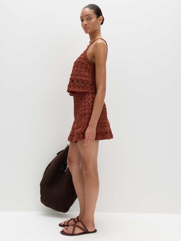 Top di Marks & Spencer in marrone