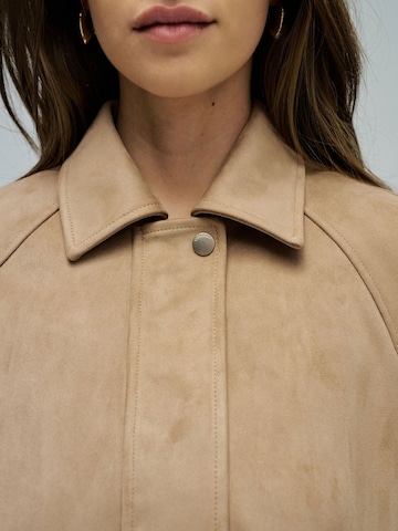 Salsa Jeans Tussenjas in Bruin