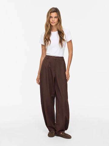 VILA - Barrel Pantalón plisado 'VILeora' en marrón
