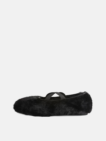 L37 HANDMADE SHOES Slipper 'BLACK LOTUS' in Schwarz