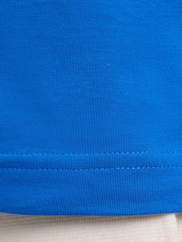 FALKE Shirt 'Essential' in Blue
