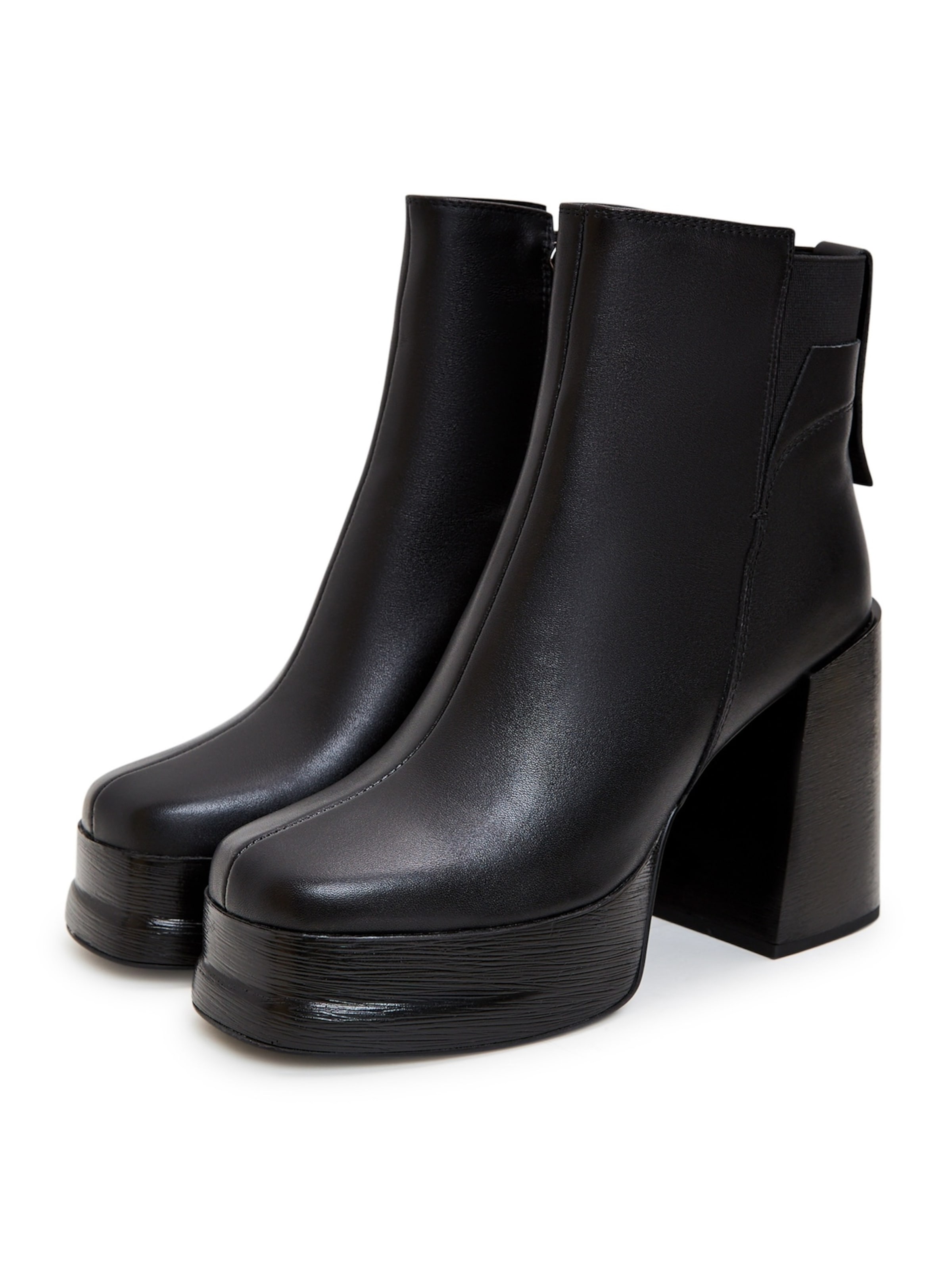 CESARE GASPARI Stiefelette in Schwarz