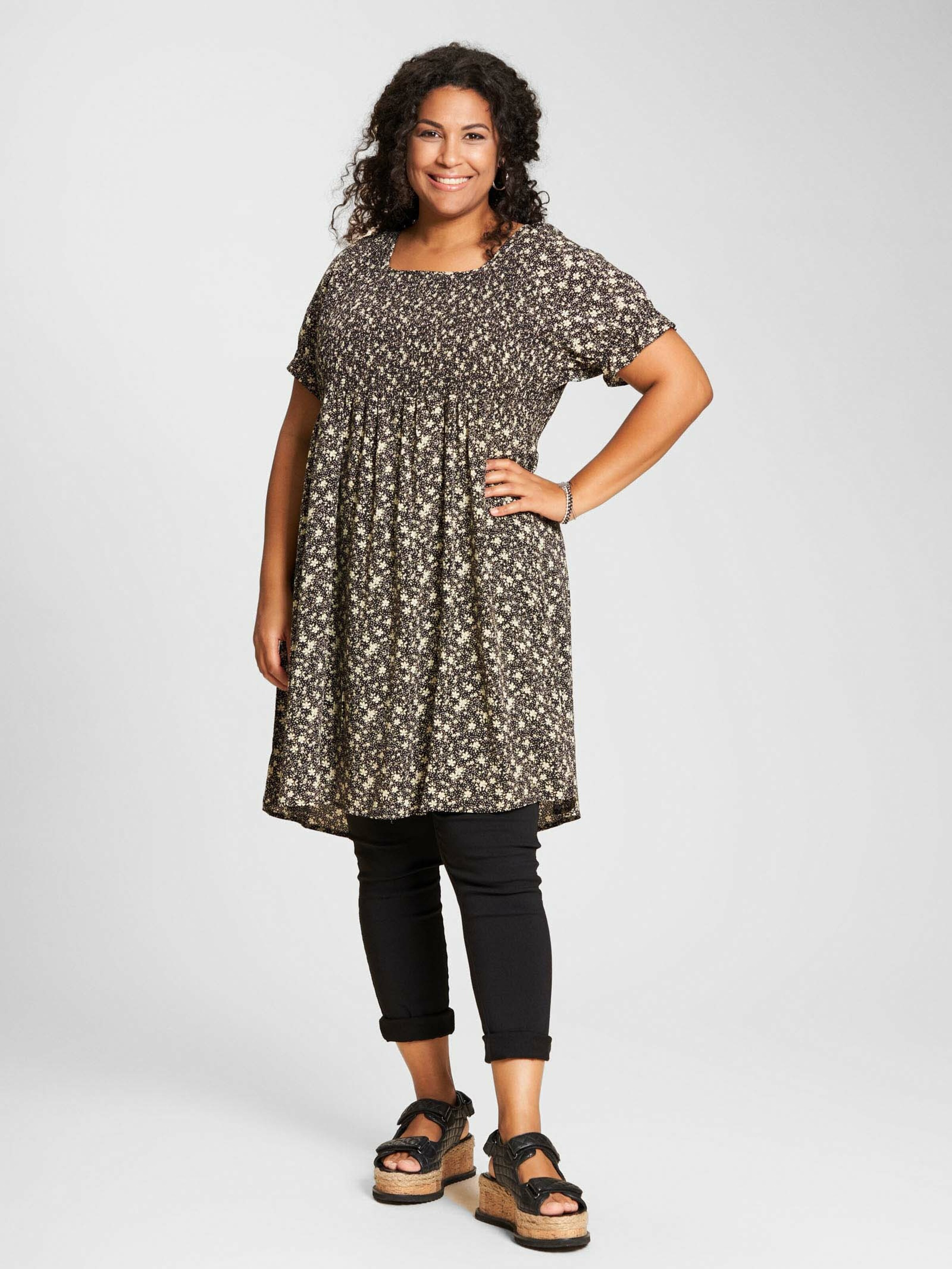 Frauen Große Größen STUDIO Kleid 'Ann-Britt' in Schwarz - YJ74926 Frauen Große Größen STUDIO Kleid 'Ann-Britt' in Schwarz - YJ74926