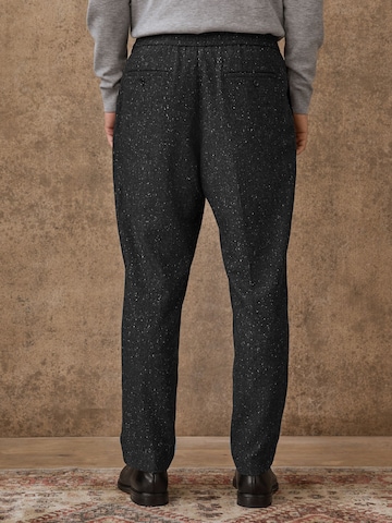 Next Regular Bandplooibroek in Grijs