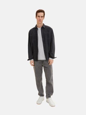 Tricou de la TOM TAILOR pe gri