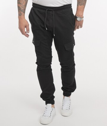Rock Creek Tapered Cargohose in Schwarz: Vorderseite