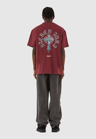 sarkans MJ Gonzales T-Krekls 'CROS x'