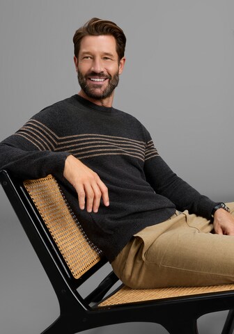 Man's World Pullover in Grau