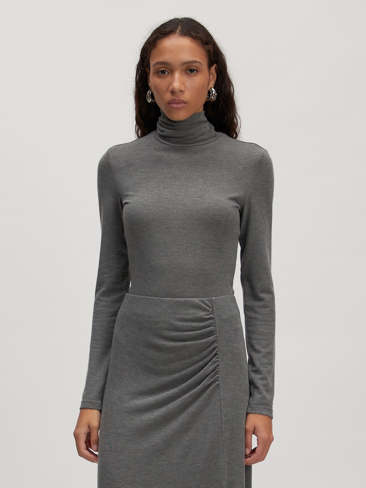 EDITED Produkte Shirt 'Raya' dunkelgrau