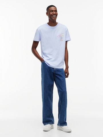 Tommy Jeans Тениска 'CITY SIGN' в синьо