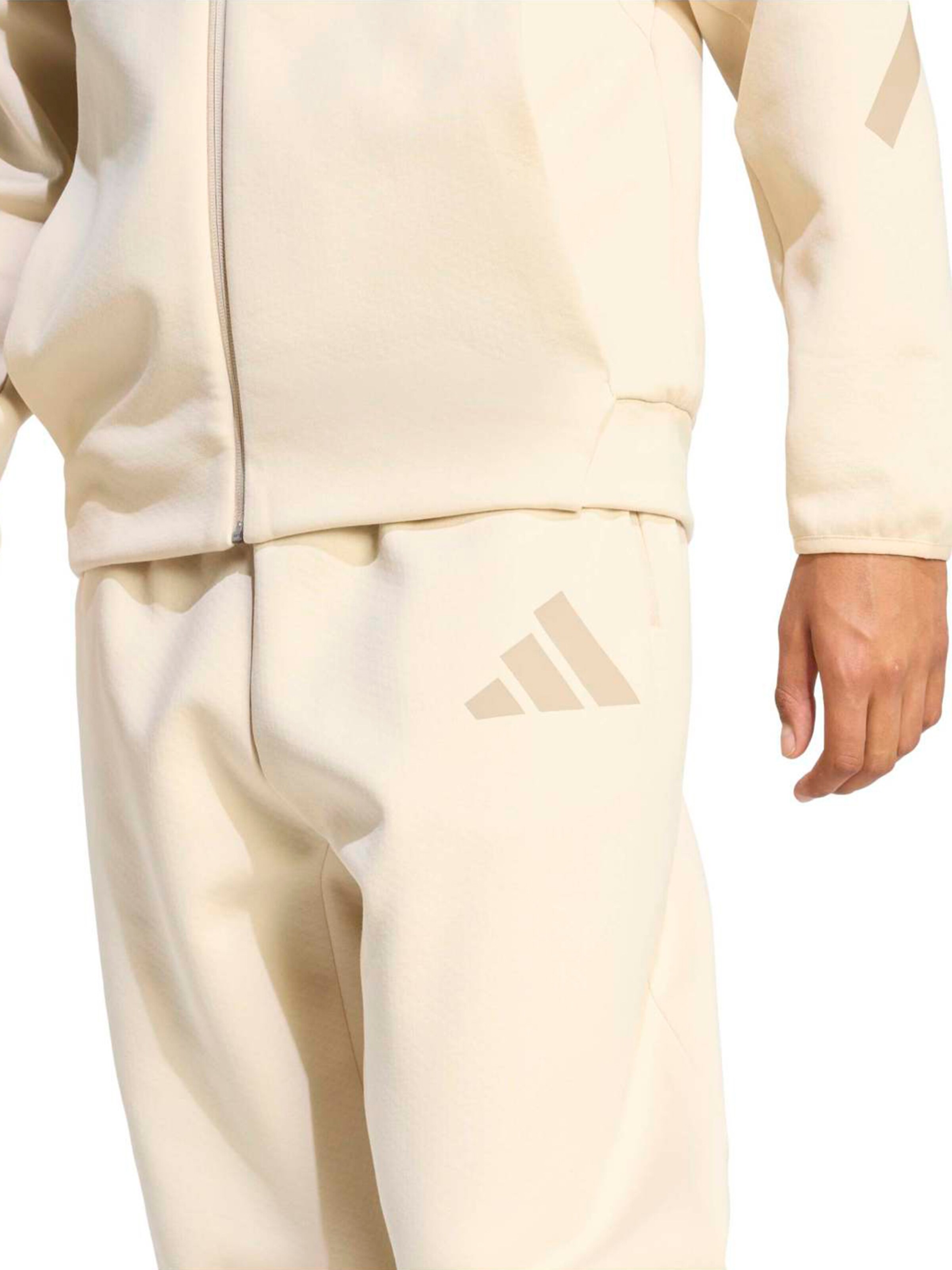 ADIDAS SPORTSWEAR Lużny krój Spodnie sportowe 'Z.N.E.' w kolorze beżowy