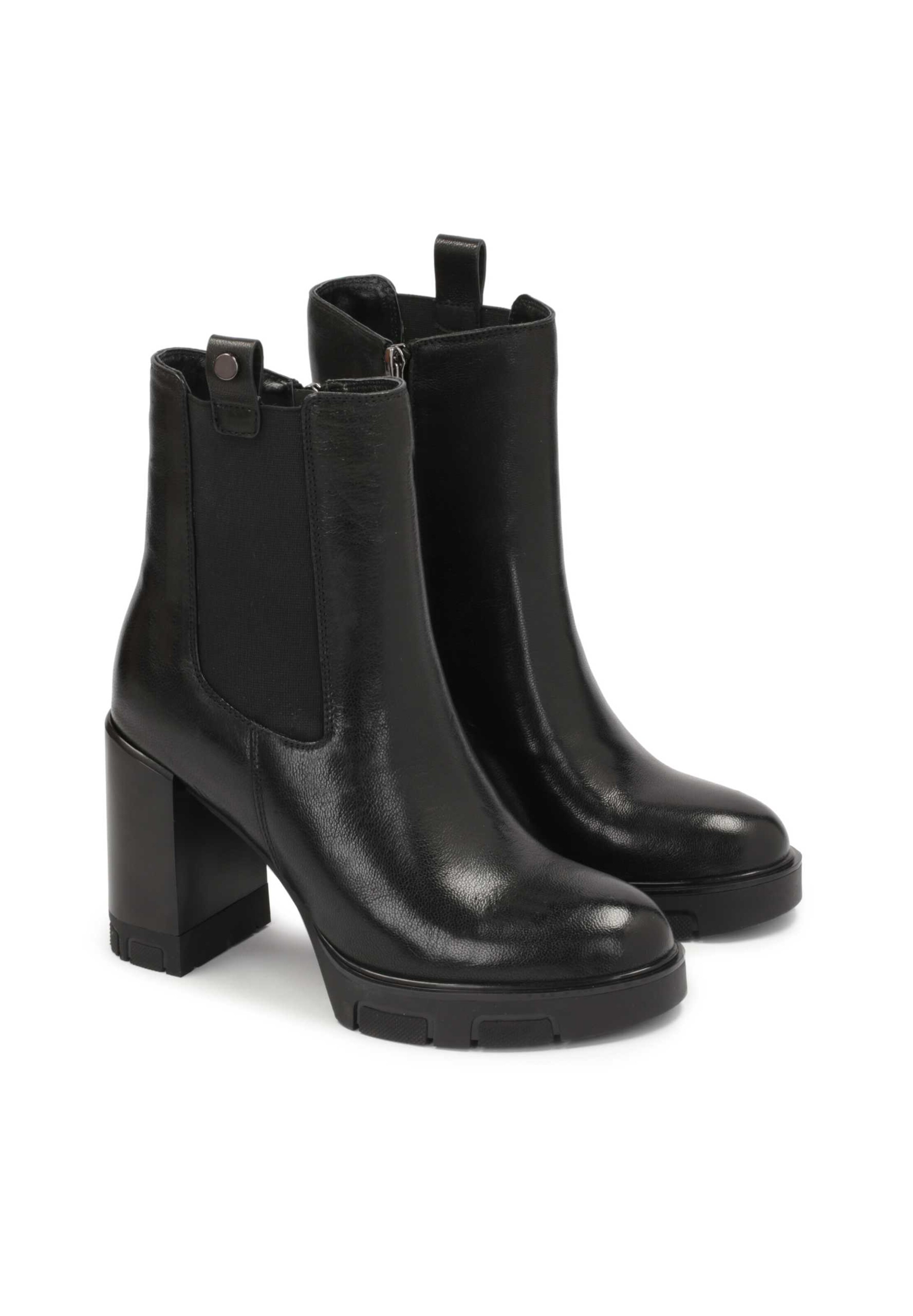 Kazar Chelsea boots in Black