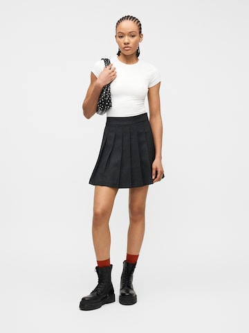 HOLLISTER Μπλουζάκι σε λευκό