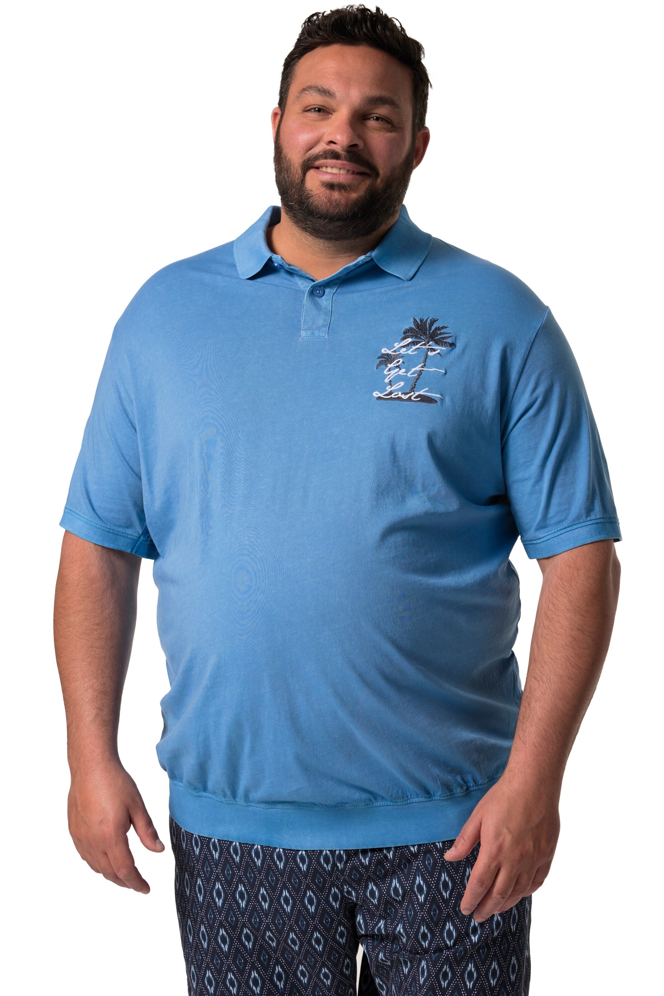 Men Plus Shirt in Blue: front