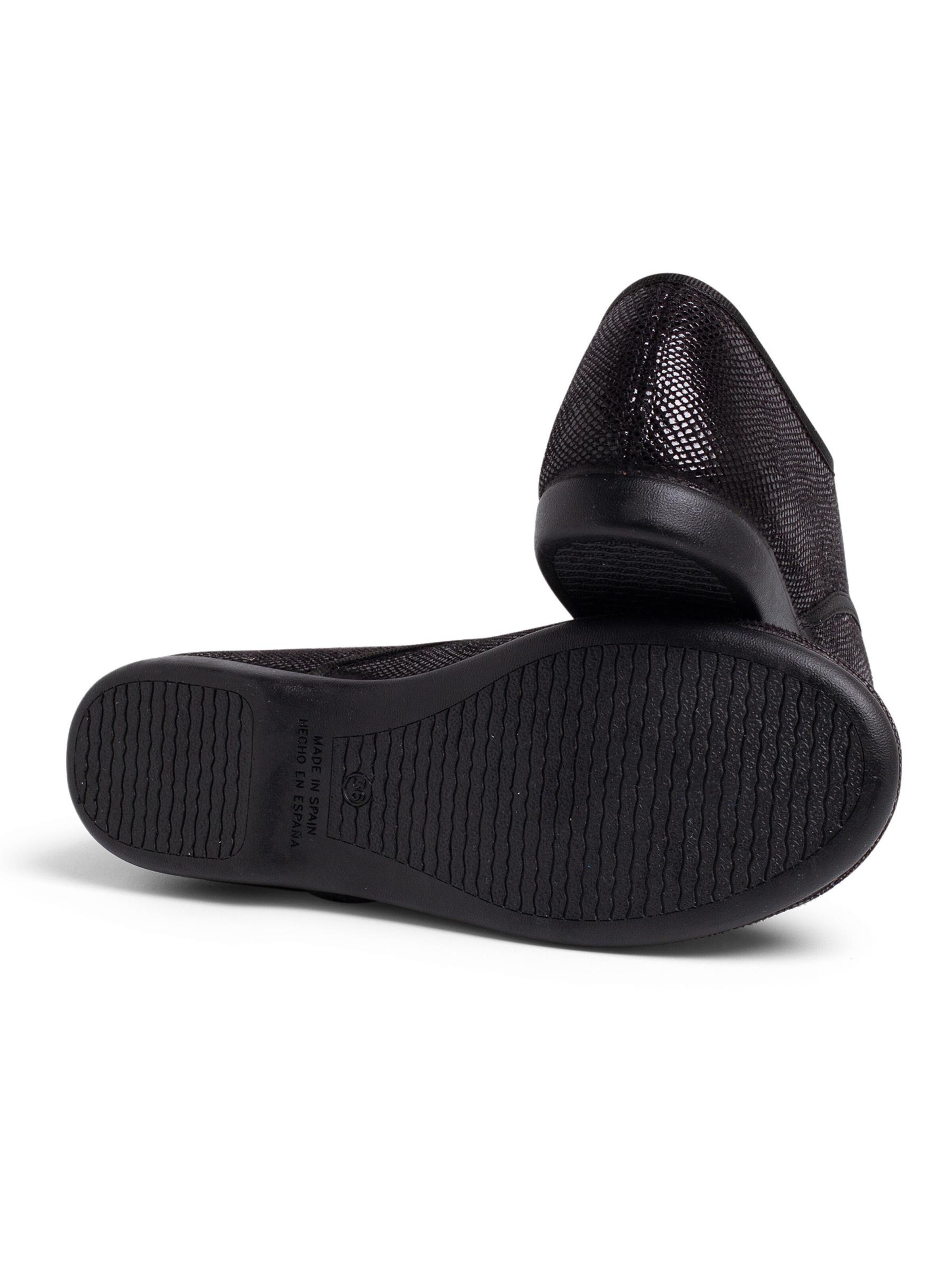 Chaussure basse Pisamonas en noir