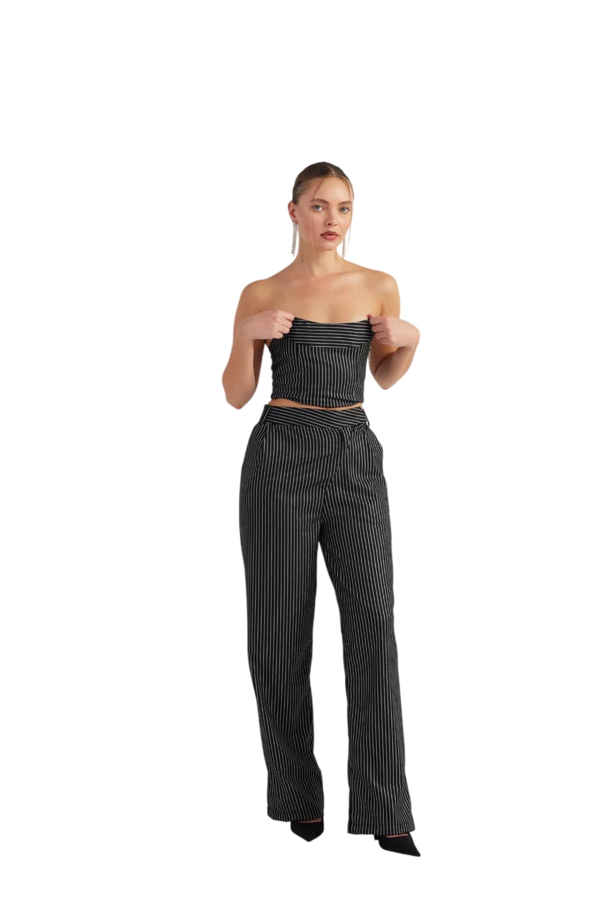 HOLLY LOLLY Wide leg Chino in Zwart