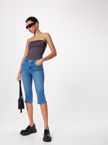 VERO MODA Skinny Jeans 'June' in Blau