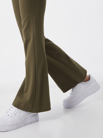 VERO MODA Flared Hose 'Kamma' in Grün