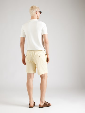 GANT Regular Shorts in Gelb