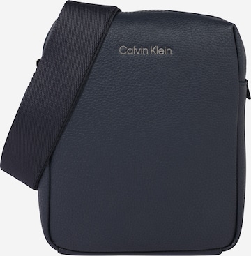 Calvin Klein - Bolso de hombro en azul: frente