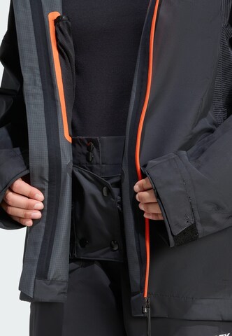 ADIDAS TERREX Outdoorjas 'Xperior Hybrid' in Zwart
