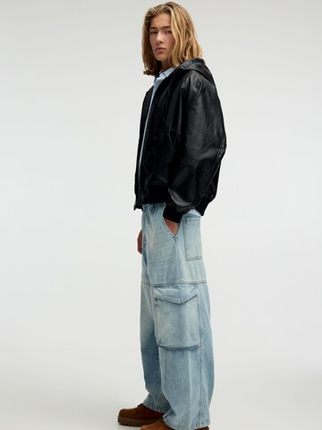 Largi Pantaloni eleganți de la Pull&Bear pe albastru