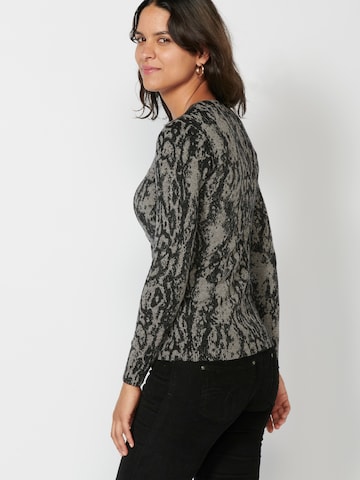 Pull-over KOROSHI en gris