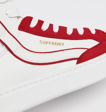Pantofi sport de la Superdry pe roșu