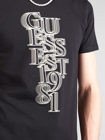 GUESS - Camiseta en negro