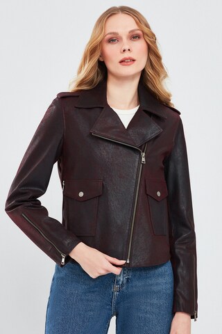 Veste mi-saison Derimod en rouge : devant