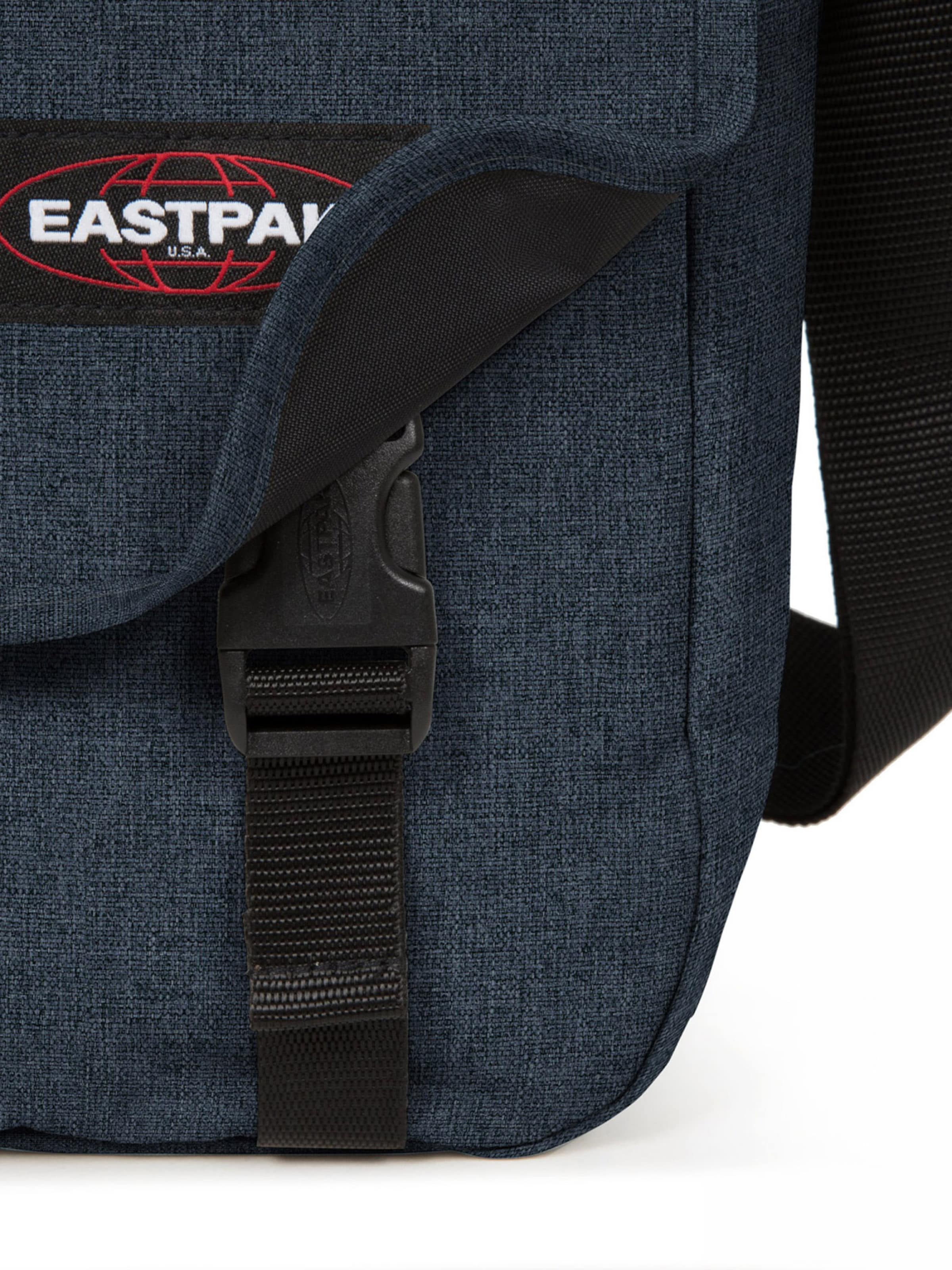 EASTPAK Messenger in Blue