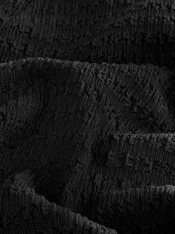 Friends Like These - Vestido em preto