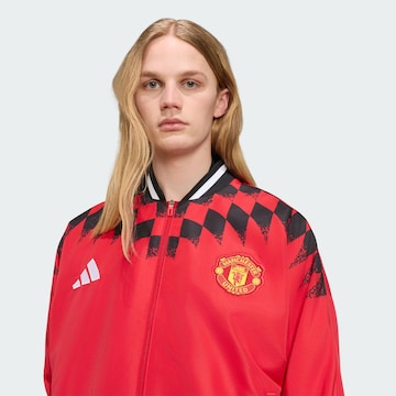 ADIDAS PERFORMANCE - Chaqueta de chándal 'Manchester United Stadium' en rojo