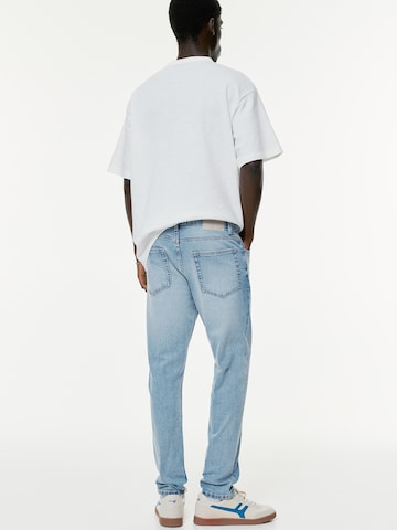 Coupe slim Jean Pull&Bear en bleu