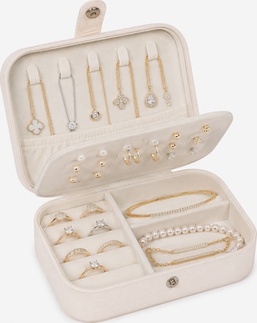 MEVYRA Jewelry Storage in White: front