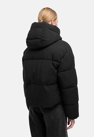 MARIKOO Winterjas 'Zilvaa 16' in Zwart