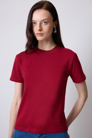 Touche Prive T-shirt in Rot: Vorderseite