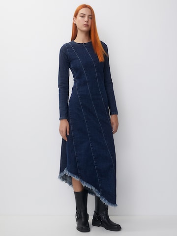 Pull&Bear Dress in Blue: front