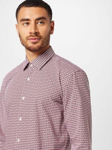 Coupe regular Chemise 'Kenno' HUGO en blanc