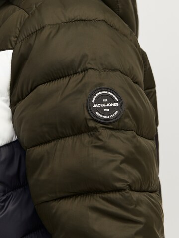 Jack & Jones Junior Χειμερινό μπουφάν 'JJESprint' σε πράσινο