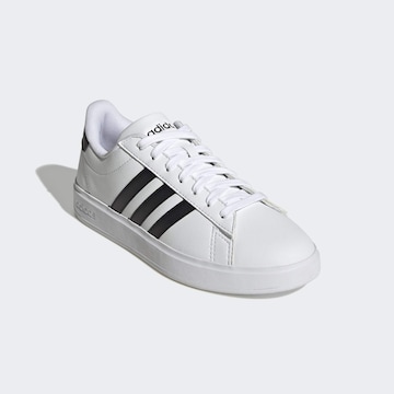 ADIDAS SPORTSWEAR Sneaker 'GRAND COURT 2.0' in Weiß