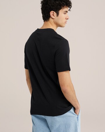 T-Shirt WE Fashion en noir