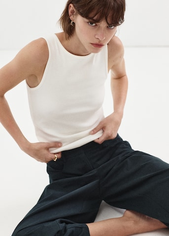 Barrel Pantaloni 'CANBERRA' de la MANGO pe albastru
