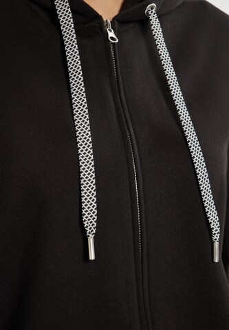 usha BLUE LABEL Zip-Up Hoodie in Black