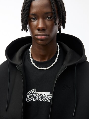 Giacca di felpa di Pull&Bear in nero