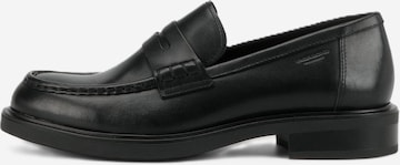 VAGABOND SHOEMAKERS - Zapatillas 'FREYA' en negro: frente