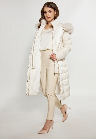 Manteau d’hiver faina en blanc